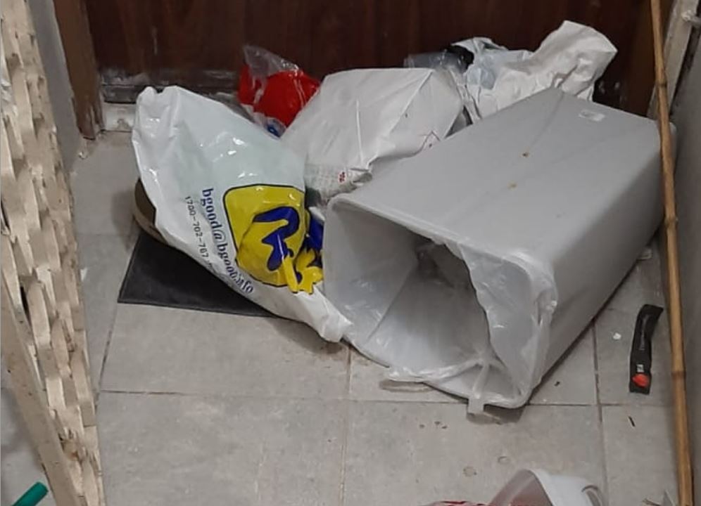 ונדליזם חמור במקלט ציבורי בשכונת האוצר בחדרה – העירייה הגישה תלונה במשטרה