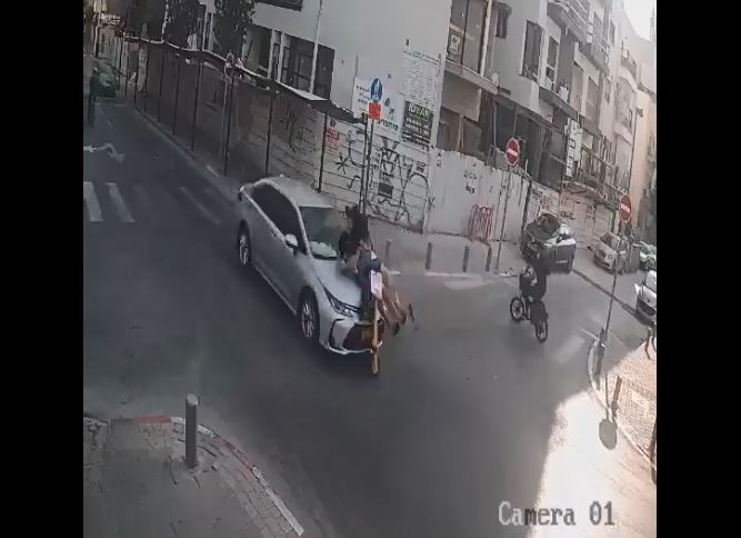 רכב התנגש בנער שרכב על קורקינט בפרדס חנה-כרכור; מד"א הוזעק