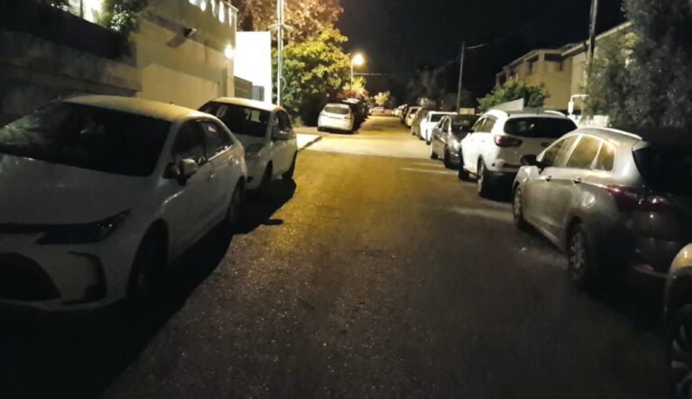 תושבים ברחוב קדושי השואה בזכרון יעקב נגד מסיבות ברחוב: "חסרי אונים, חיינו הפכו לסיוט"