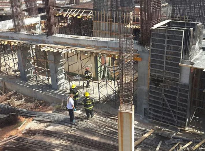 תושבים באור עקיבא זעמו: עבודות בנייה רועשות בחג שבועות הפריעו לשכונה שלמה