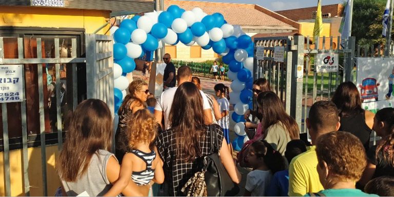 תלמידים יקרים – אל תחששו להיות ראשונים לפרוץ נתיבים חסומים // טור דעה, רונן צדקי