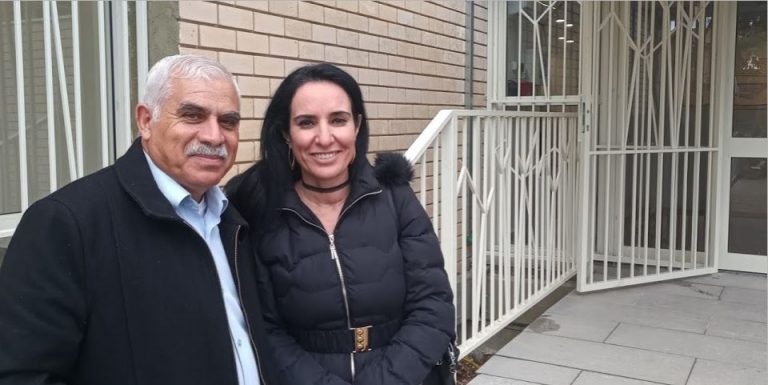 אחרי מאמצים קדחתניים: 'שלהבות חב"ד' קיבל סמל מוסד באור עקיבא ● "מצעידים את העיר קדימה"