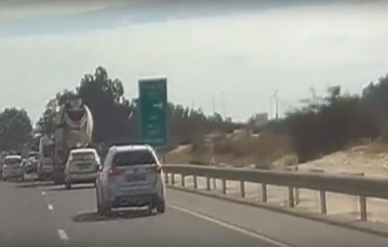 תאונת דרכים קשה ביציאה מחדרה: רוכב אופנוע נהרג מפגיעת משאית