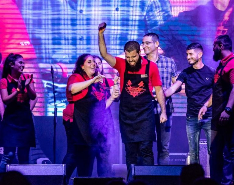 אלוף הבריסטה של ארומה ישראל: מאמון ג'בארין מסניף קניון אורות [אנשים]