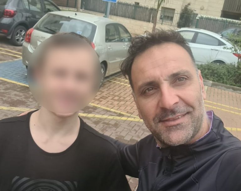 נער בן 16 ואחותו ההריונית ברחו מאוקראינה לאור עקיבא – וזכו לקבלת פנים חמה