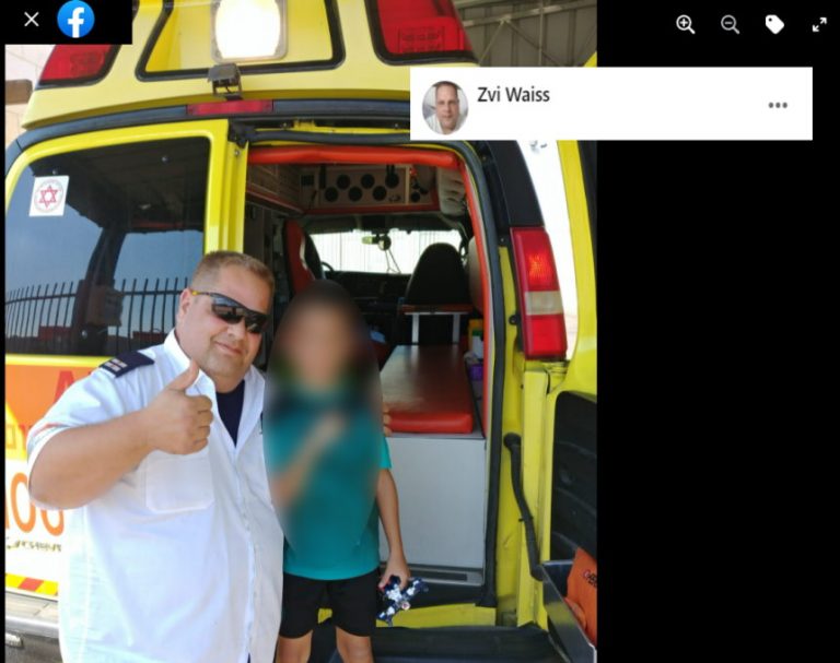 הפראמדיק צבי וייס מחדרה על הפיגוע הרצחני בכיכר המשטרה: "אני 30 שנה במד"א וזה זרק אותי אחורה בזמן"