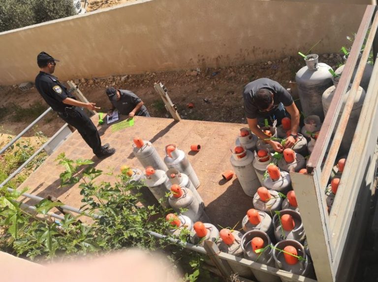 המגזר הערבי: תחנת סמים נאטמה בכפר קרע, בלוני גז פיראטיים נתפסו בוואדי ערה [וידאו]
