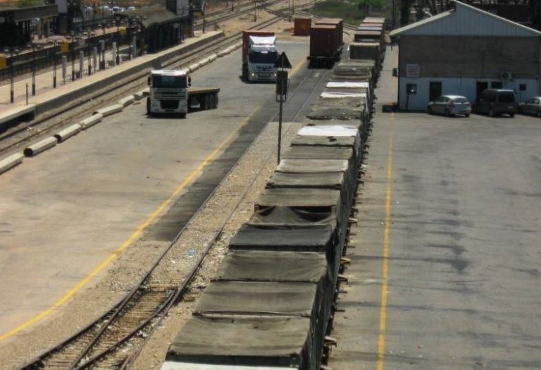 משרד התחבורה ורכבת ישראל מקדמים מסוף מטענים חדש בחדרה