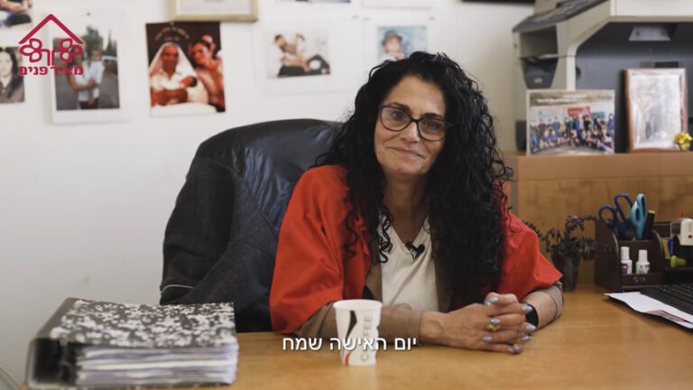 "מבצע סבתא מלכה": המתנדבת מאור עקיבא, חג הפסח, מעשי החסד והכתבה בידיעות אחרונות