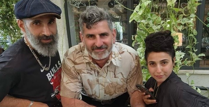 מהחלום לבמה: הדי-ג’יי שהקים את מוקד הבילויים החדש של פרדס חנה