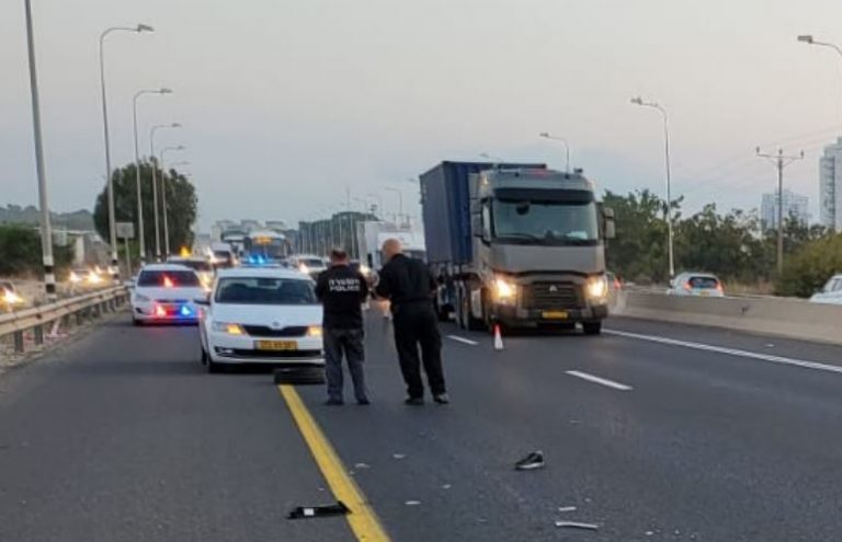תאונה קשה בכביש 2 סמוך למחלף עתלית: גבר בן 70 במצב קשה
