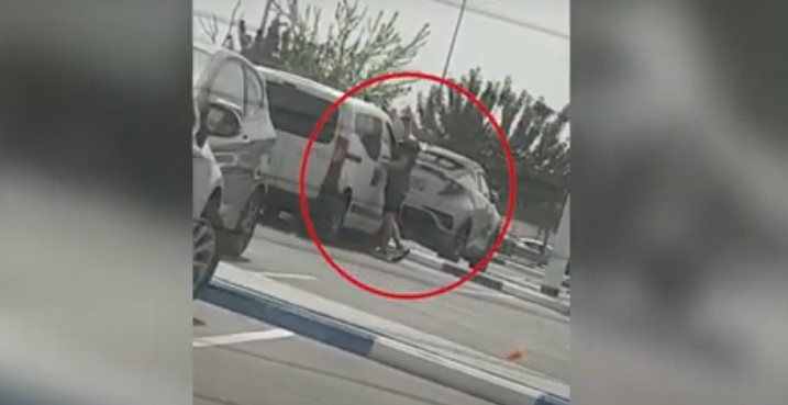 מול בנק, באזור אקו-פארק, ליד האנרבוקס: תלמיד תיכון בחדרה מואשם בסחר בסמים בקרב נערים