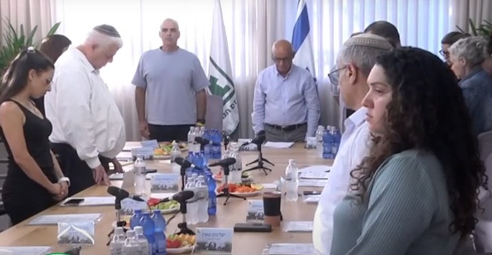 ישיבת מועצת פרדס חנה-כרכור ● יוני 2025 ● נפרדים ממהנדס המועצה, חניון אוטובוסים חדש ונקודת כיבוי אש לראשונה