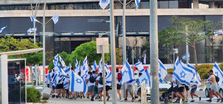 כולנו רקמה אנושית אחת – עם ישראל חי || טור חגיגי ליום העצמאות