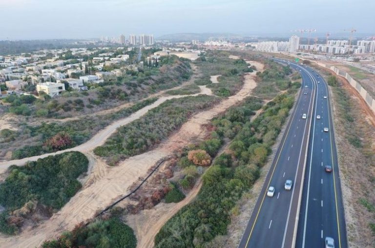 שני תושבי ירושלים מואשמים בסיוע לחיזבאללה במהלך המלחמה – "העבירו צילומים מקיסריה"