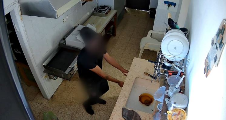 חוליה של 4 רעולי פנים נעצרה רגע לפני פריצה לבתים בחדרה