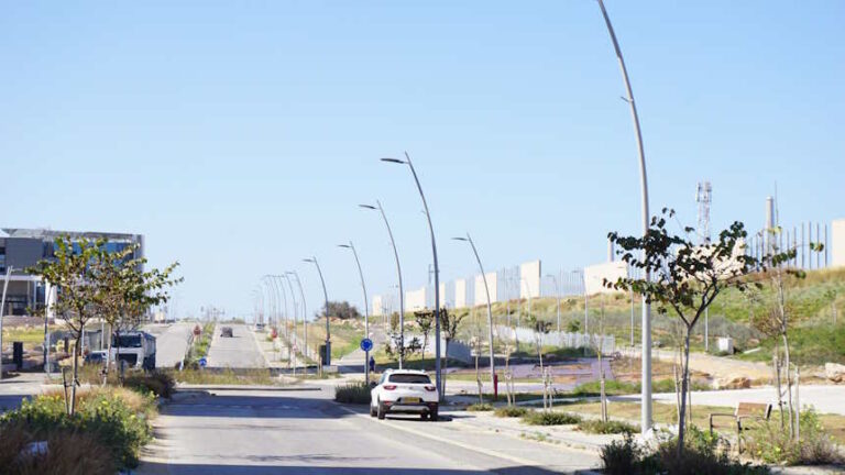 במהלך ישיבה עם תושבי אור ים באור עקיבא נחשף: תחנת משטרה, חניה בתשלום בכחול-לבן ותגבור התחבורה הציבורית