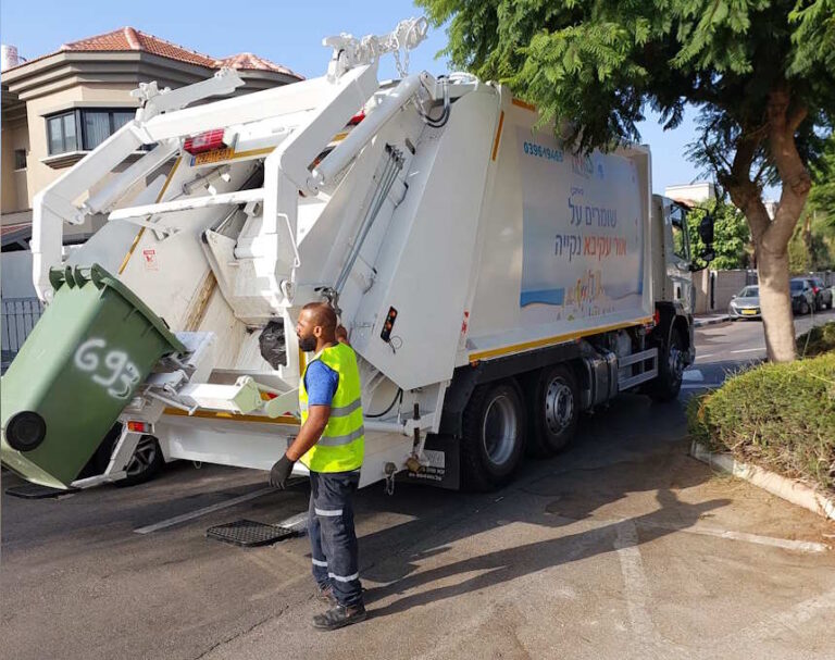 לראשונה באור עקיבא: יוסדרו ימי הפינוי בעיר – תקציב של 494 אלף שקלים אושר