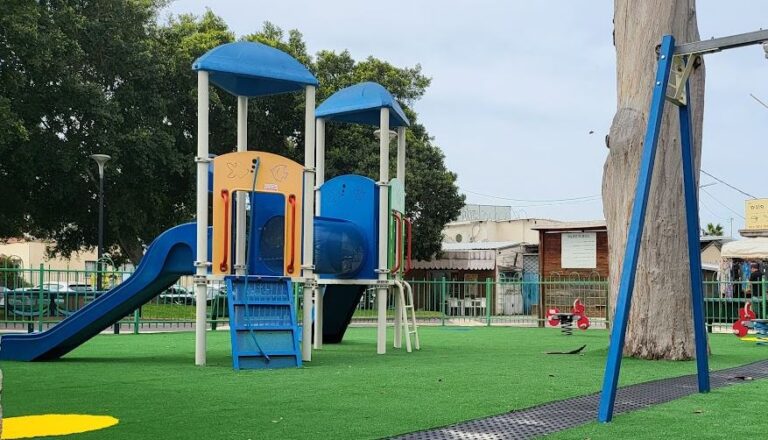 המהפך של גן המשחקים ליד מתנ"ס אור עקיבא