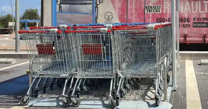 ההודעה המפתיעה באור עקיבא: "לכל מי שיש עגלה של רמי לוי בבית – נא להוציא אותה החוצה"
