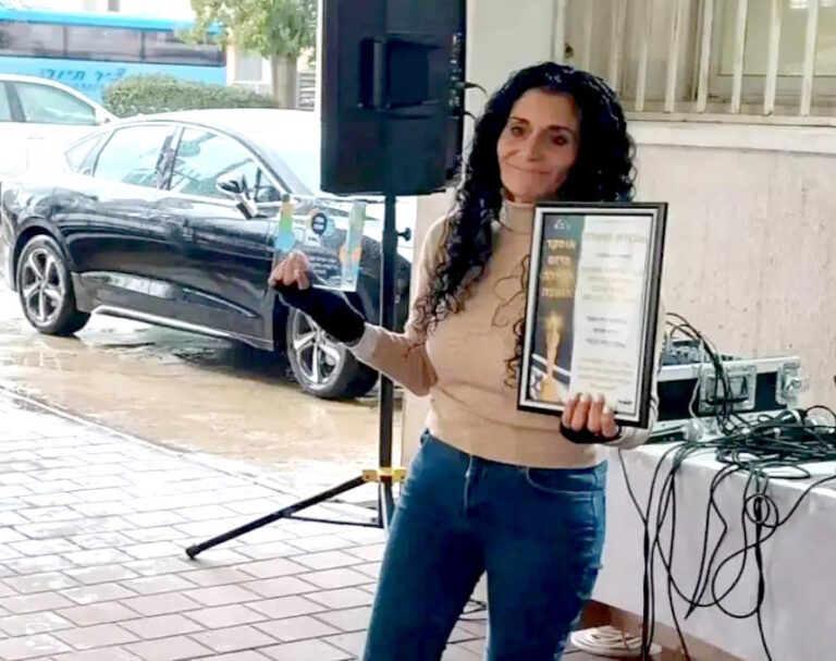 ובאוסקר החברתי זוכה… אילנית חפוטה מאור עקיבא [צפו בוידאו]