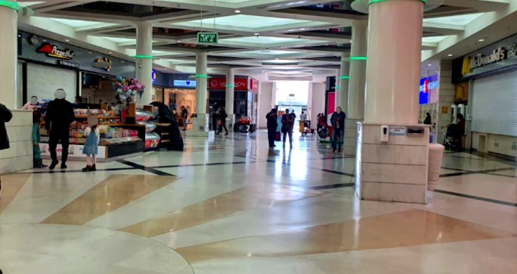 מפוקח מין הסתובב בקניון באור עקיבא ליד קטינים – בניגוד לצו הפיקוח נגדו