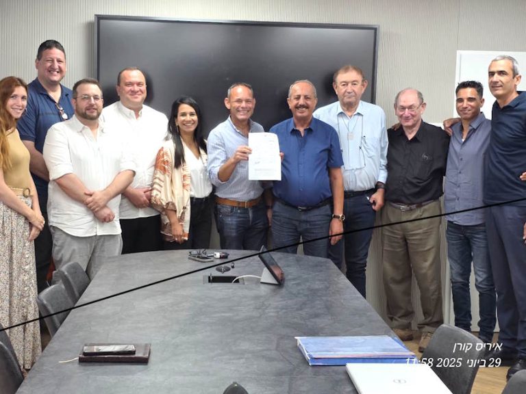 ראש העיר הכריז: "פינוי בינוי אור עקיבא יוצא לדרך אחרי שנים של ציפייה"
