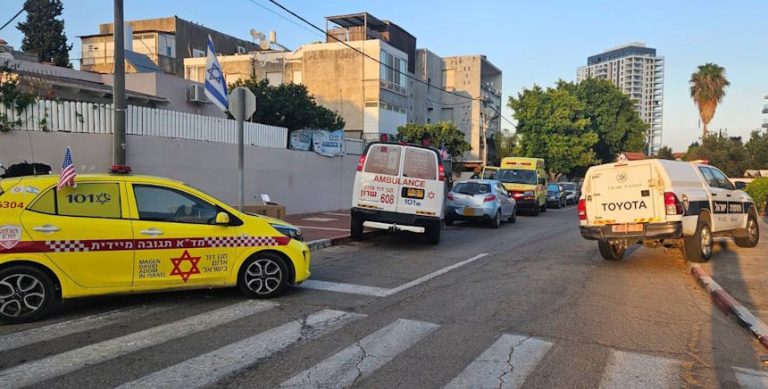 בתוך כשעתיים: 3 פעוטות במצב אנוש וקשה לאחר ששהו זמן ממושך ברכבים סגורים באליכין וחדרה