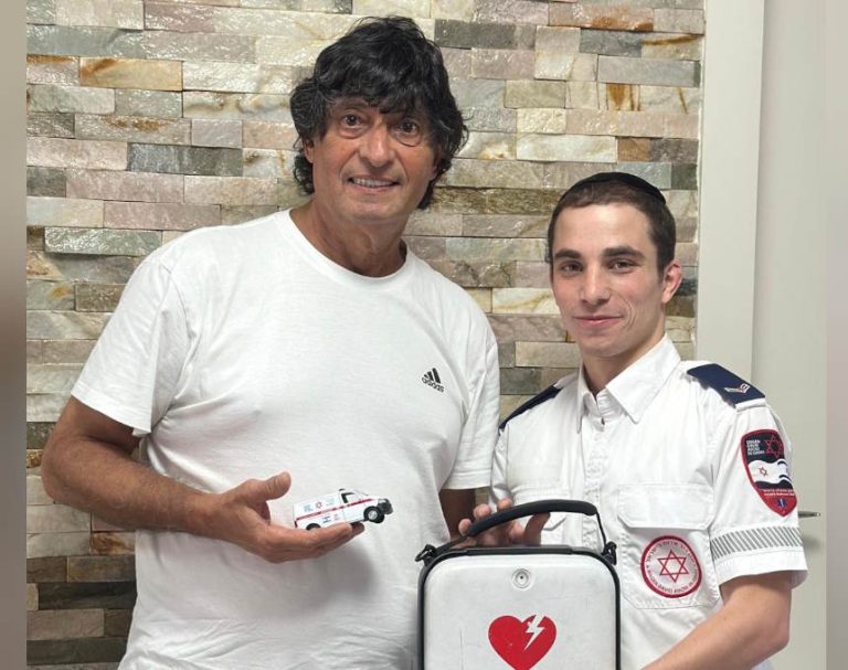 תושב אור עקיבא לקה בדום לב במהלך נהיגה – אך חייו ניצלו בזכות תושיית כונן מד"א