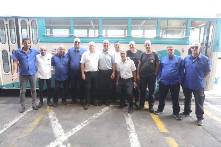 נחתם ההסכם: חדרה עוברת לתחבורה מתקדמת